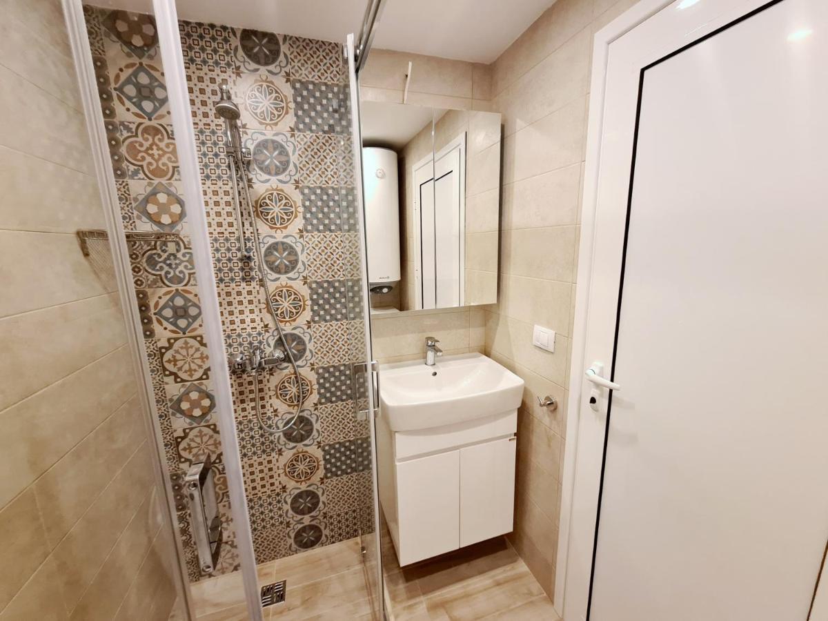 Brand New Luxury Flat In The City Center Варна Екстериор снимка