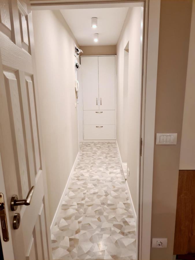 Brand New Luxury Flat In The City Center Варна Екстериор снимка
