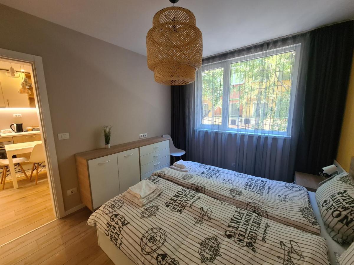 Brand New Luxury Flat In The City Center Варна Екстериор снимка