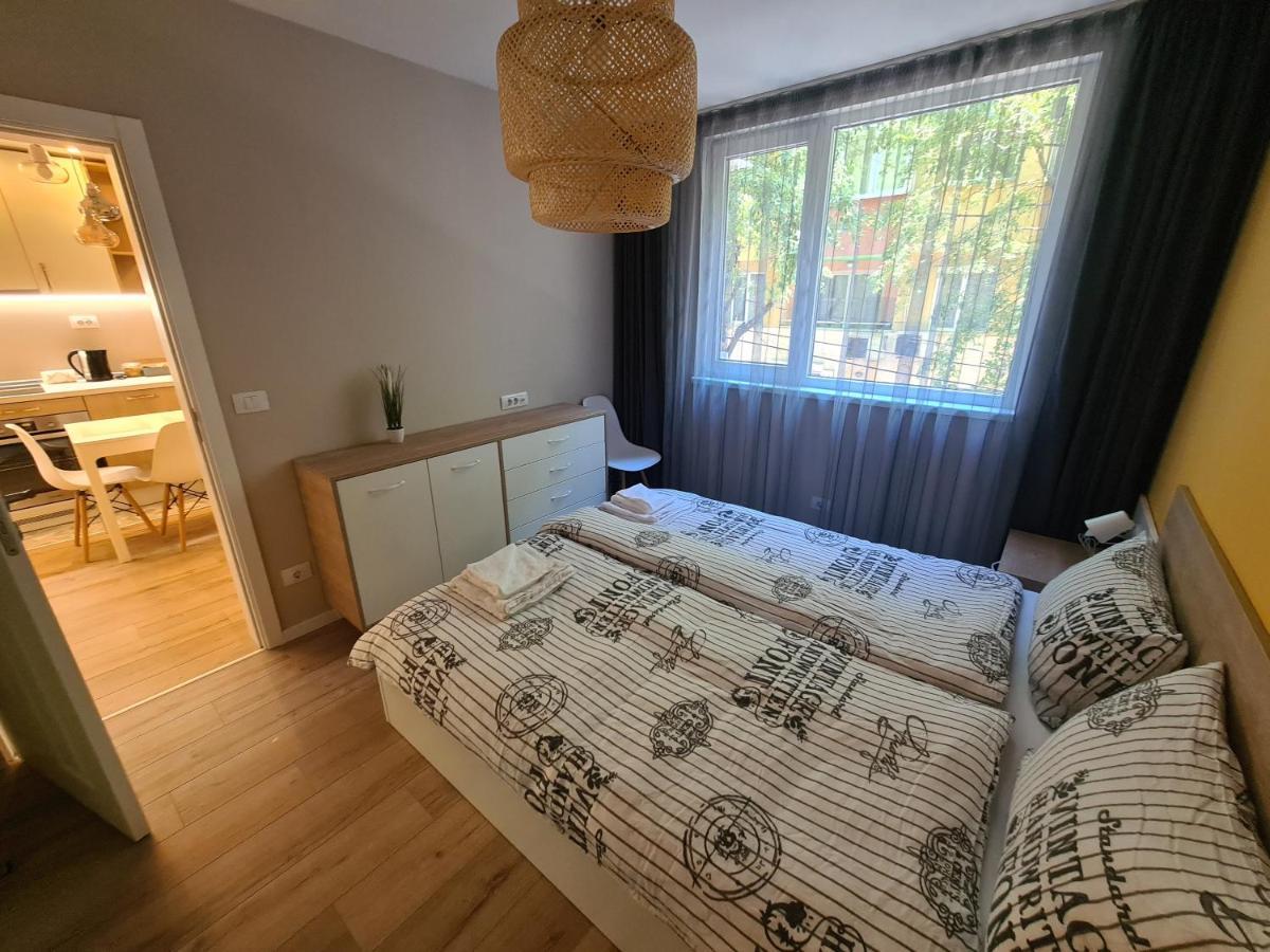 Brand New Luxury Flat In The City Center Варна Екстериор снимка